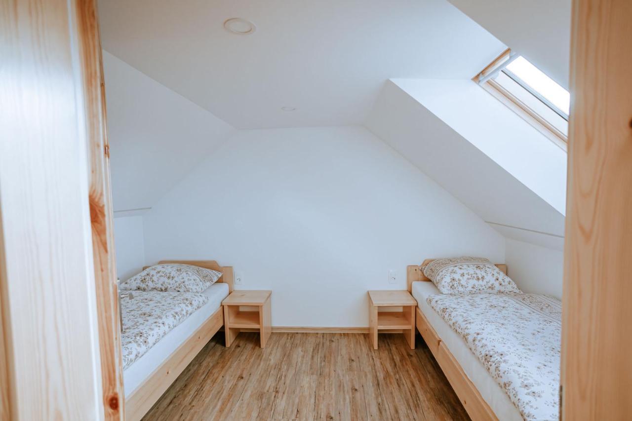 Apartments Cenda 젤레즈니키 외부 사진