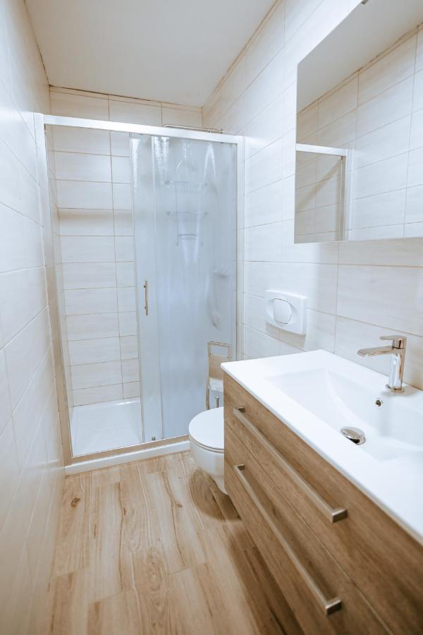 Apartments Cenda 젤레즈니키 외부 사진